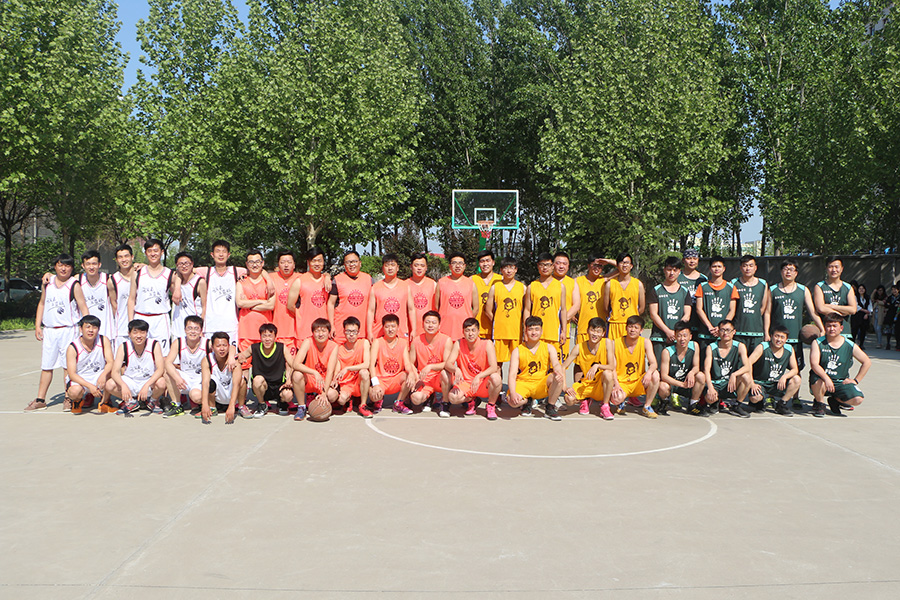 青春無(wú)畏，逐夢(mèng)揚(yáng)威！河南青峰屆“創(chuàng)新杯”員工籃球聯(lián)賽首戰(zhàn)圓滿落幕！